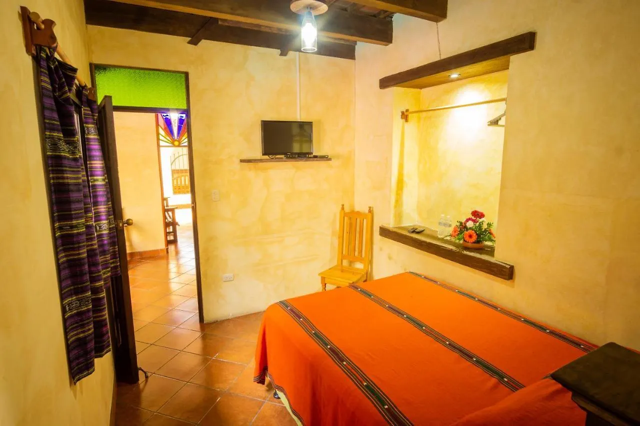 Hotel Maya Ik' Antigua