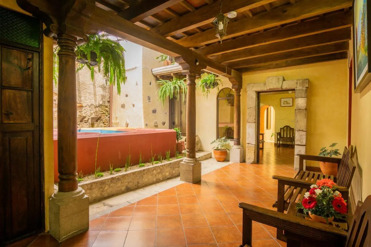 Hotel Maya Ik' Antigua